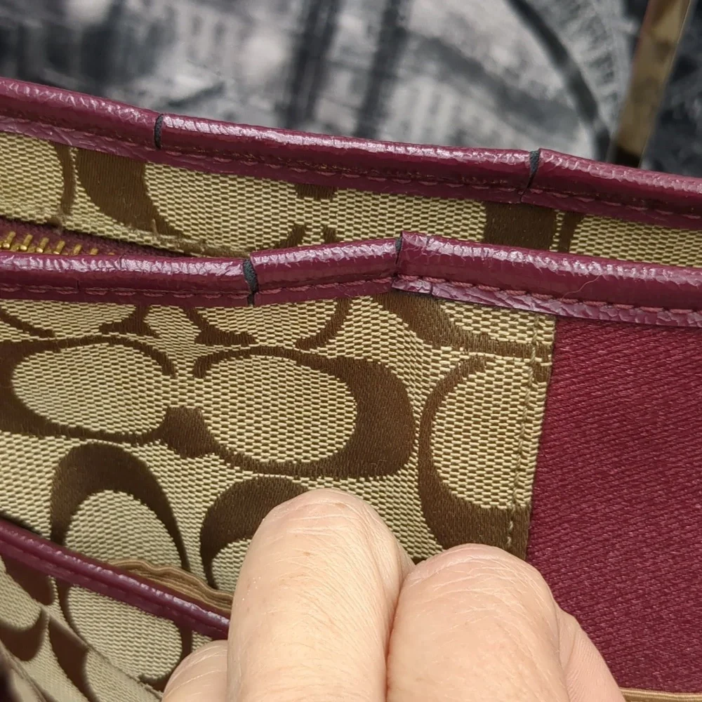 Coach Signature Canvas Tote